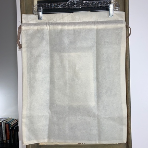 SOFITEL Grooming Kit Laundry and Slipper B… - Picture 3 of 5